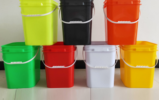 Plastic Bucket With Lids